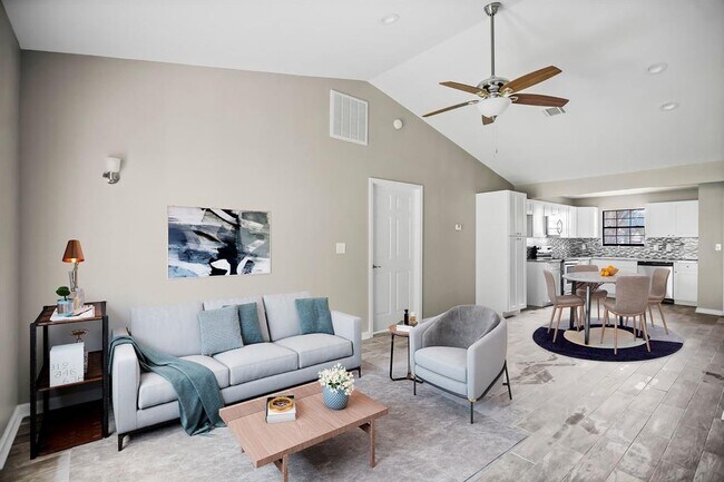 Building Photo - 3408 Balboa Cir