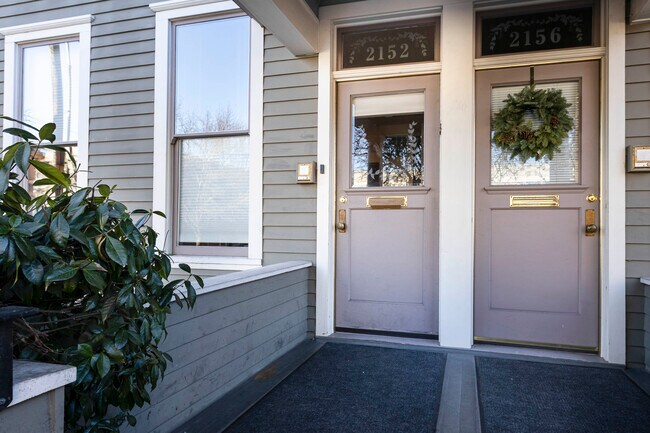 Building Photo - 2152 NW Flanders St