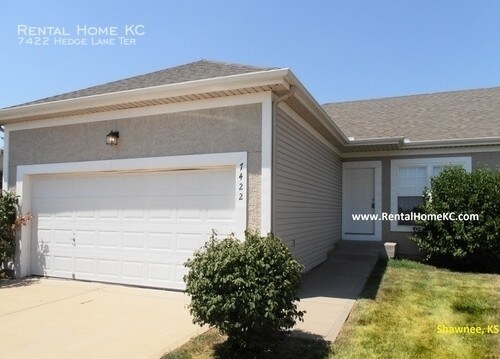 1.5 Story Reverse Ranch style Duplex #7422 - 1.5 Story Reverse Ranch style Duplex  #7422