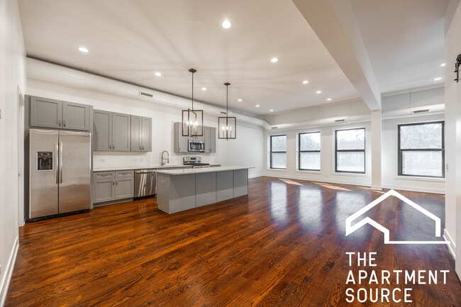 Photo - 2500 W Chicago Ave Apartment