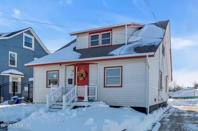 Foto del edificio - 94 Maplewood Ave