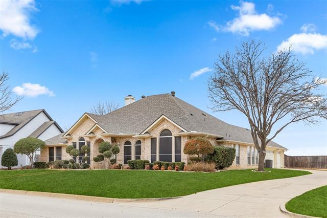 Building Photo - 118 W Greenbriar Ln