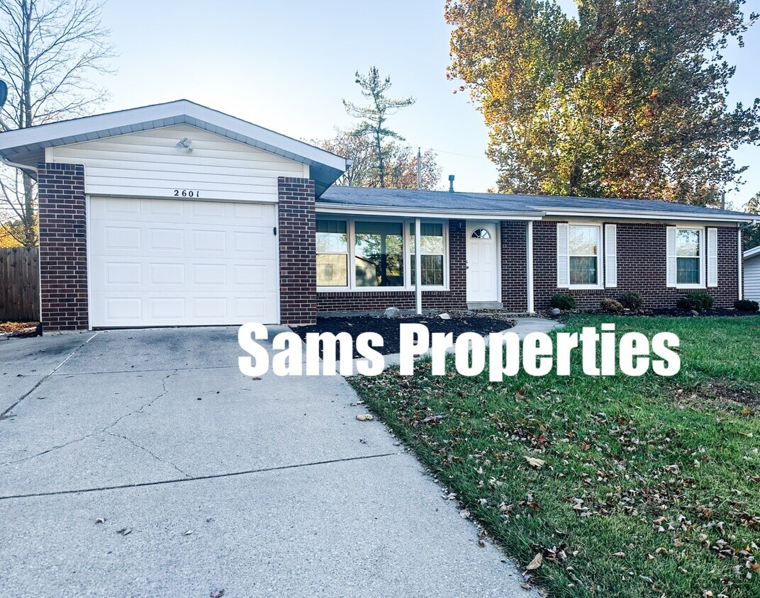 Foto principal - 2601 Fair Oaks Dr