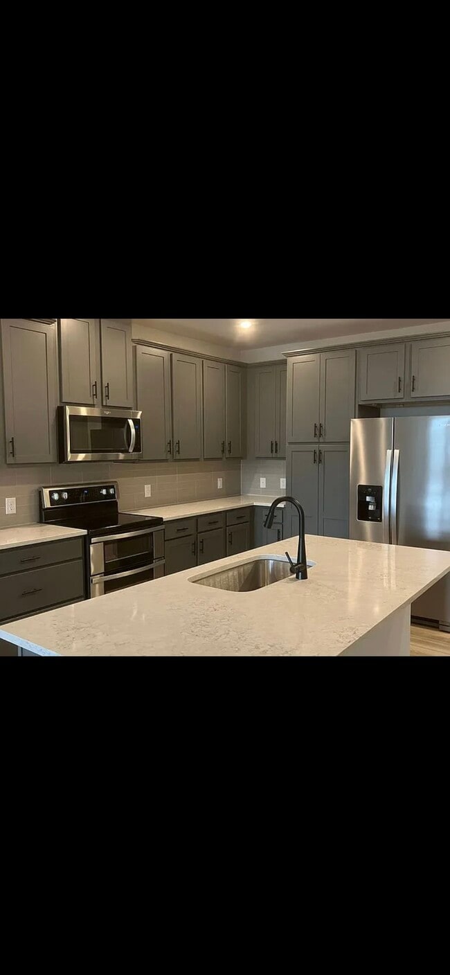 Foto del edificio - 4455 Reed Creek Dr