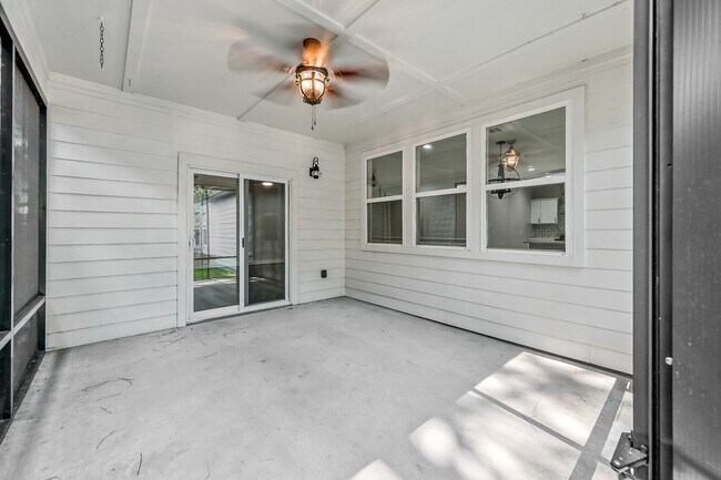 Building Photo - 11315 Alcott Dr