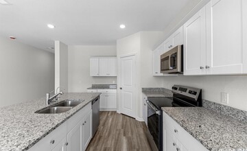 Building Photo - 21544 Rolling Streams Dr