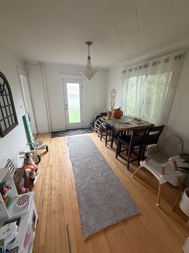 Foto del edificio - AVAILABLE December! - 3 Bed 1 Bath Home!