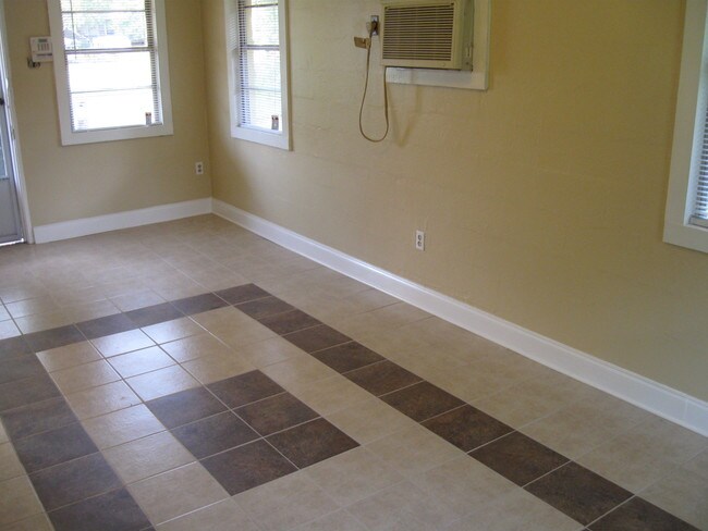 Foto del edificio - 1358 N 23rd St