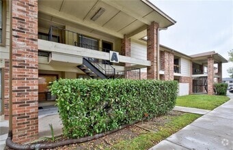 Building Photo - 1705 Crossing Pl