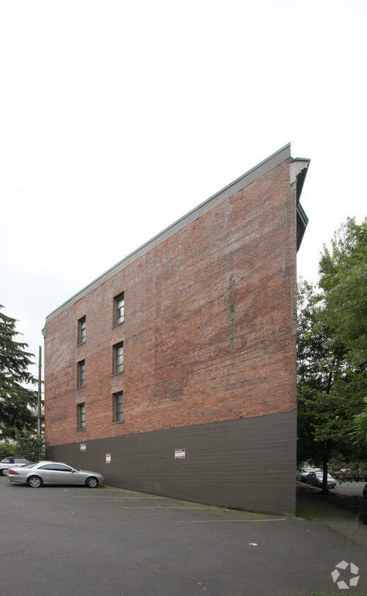 Building Photo - 1411 Bellevue Ave