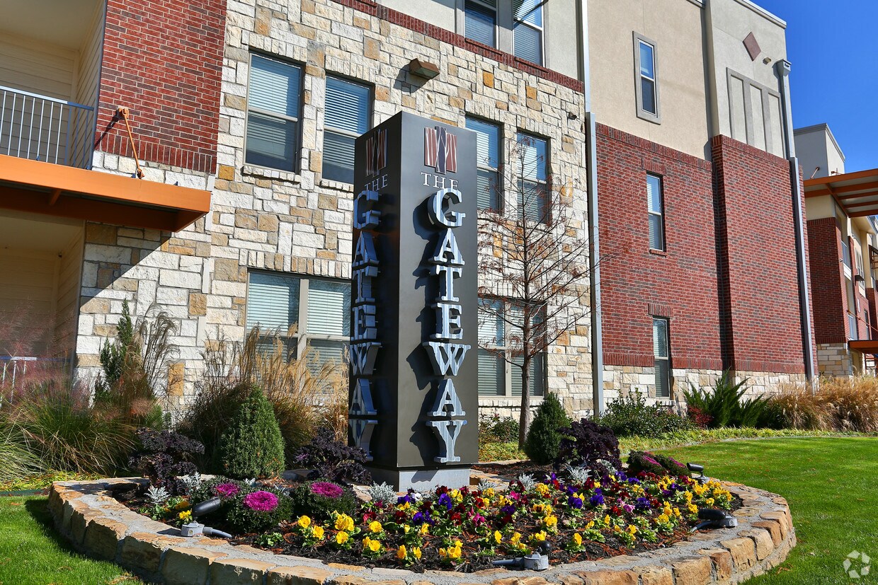 The Gateway Apartments Plano, TX