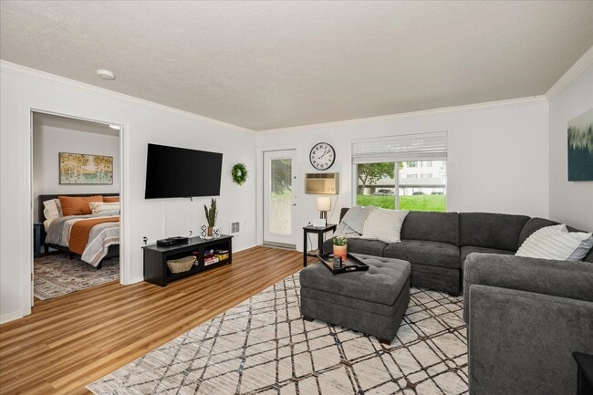Building Photo - 22855 E Country Vista Dr
