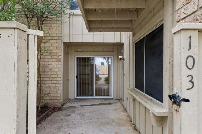 Building Photo - 8340 Fathom Cir