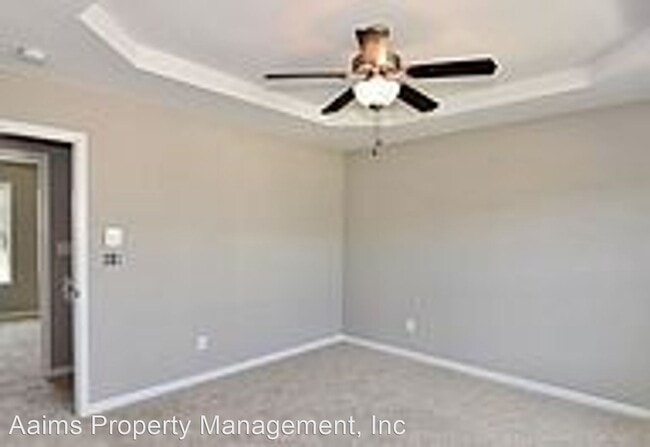 Building Photo - 3 br, 2.5 bath House - 68 New London Harbor