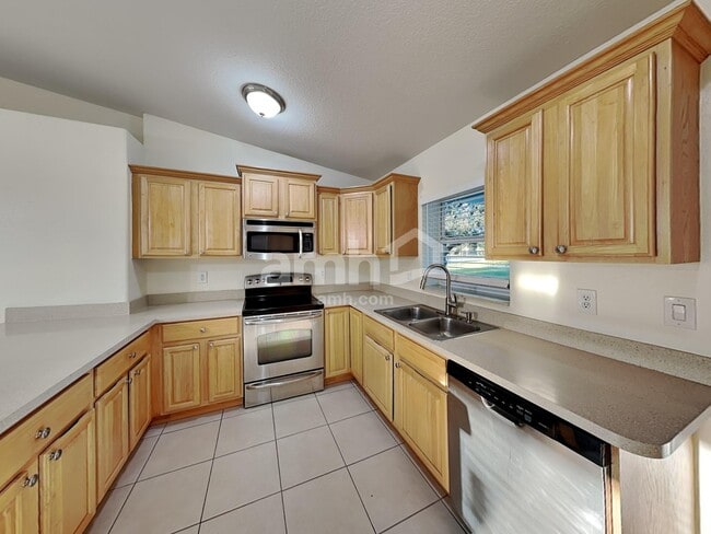 Foto del edificio - 3090 SW Boxwood Cir