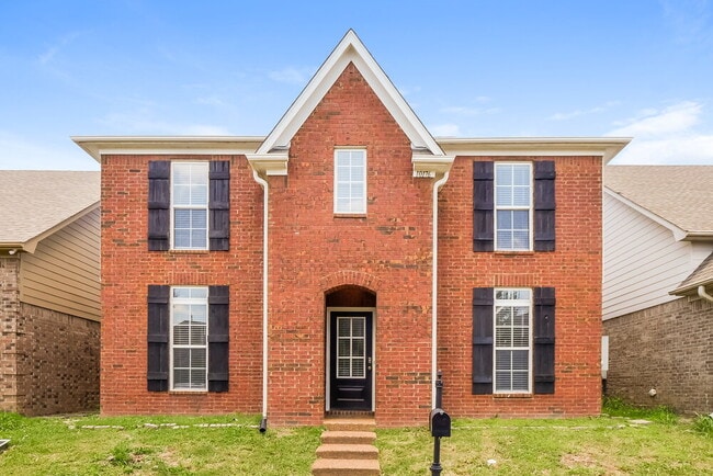 Building Photo - 10176 Evening Hill Dr