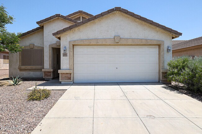 Foto del edificio - 1283 S 225th Ln