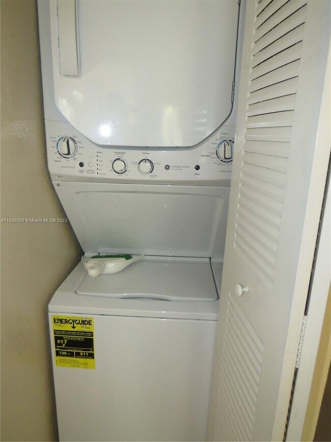 Building Photo - 5760 Rock Island Rd