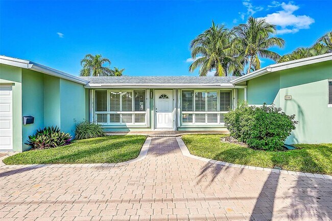 Foto del edificio - 211 SE 9th Ct