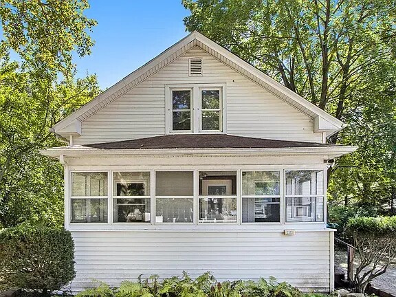 Foto del edificio - 2513 Logan Ave