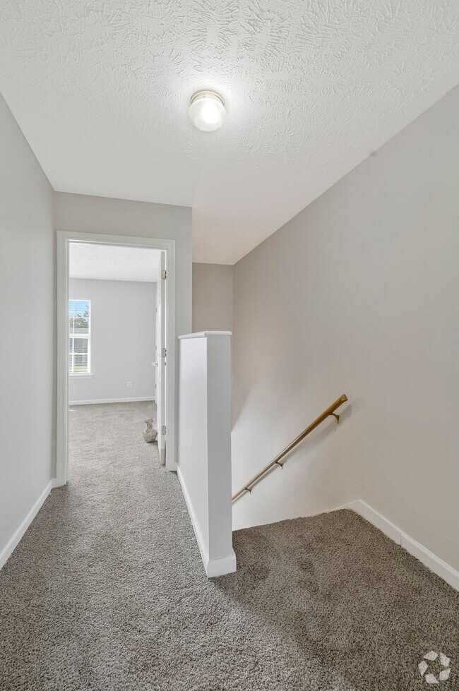 Building Photo - 1515 Center Pointe Dr
