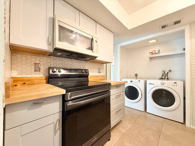 Foto del edificio - 629 N Mesa Dr
