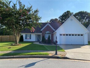 Building Photo - 900 Harbins View Dr