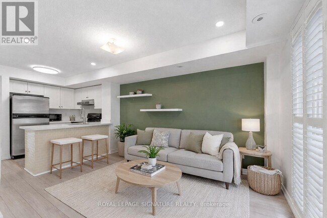 Building Photo - 22 Laidlaw St