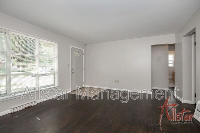 Building Photo - 1617 Osage Ave