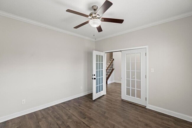 Foto del edificio - Gorgeous Home Offering Over 3000 HSF!