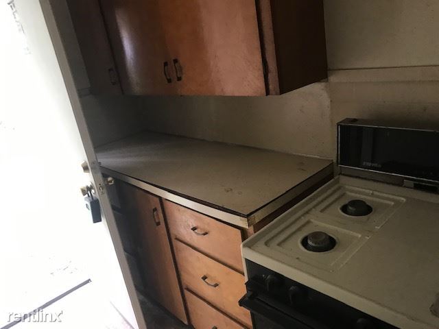 Foto del edificio - 4 br, 2 bath House - 1222 Summit St
