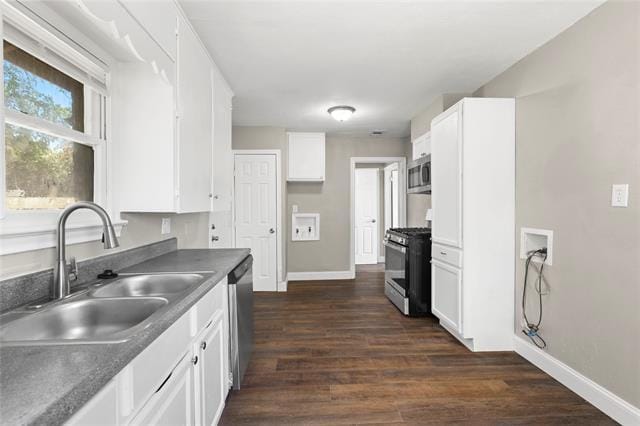 Building Photo - 421 W 6th St