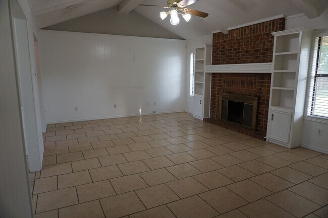 Building Photo - 4908 61st St