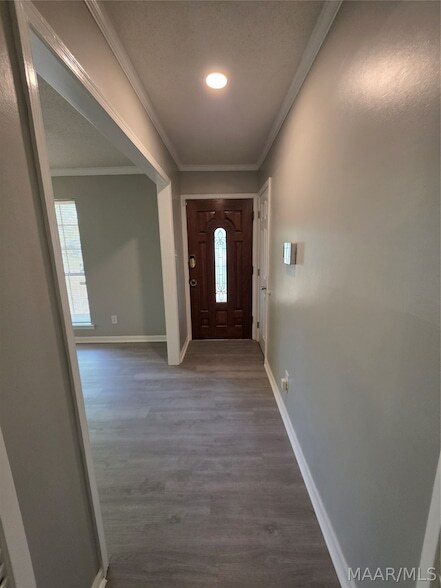 Foto del edificio - 744 Ledyard Pl