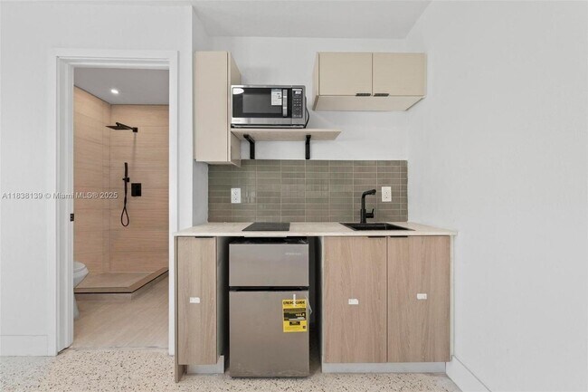 Foto del edificio - 2442 SW 3rd St