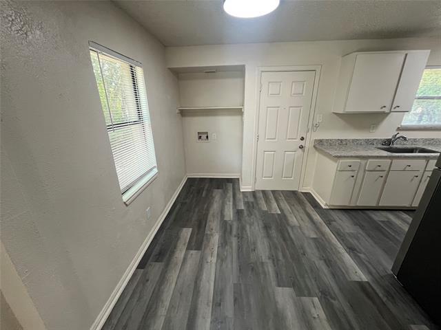 Building Photo - 1321 Woodcrest Dr