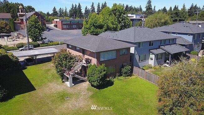 Building Photo - 15228 20th Ave SW
