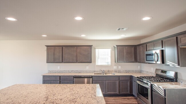 Foto del edificio - 2417 NW 194th St