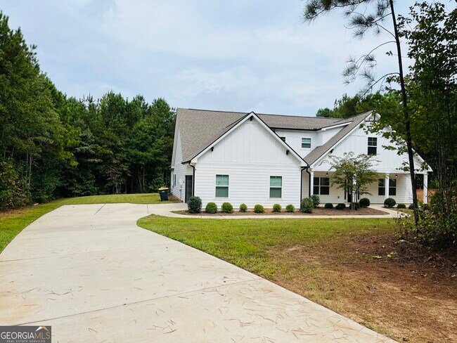 Foto del edificio - 1417 Rock House Rd