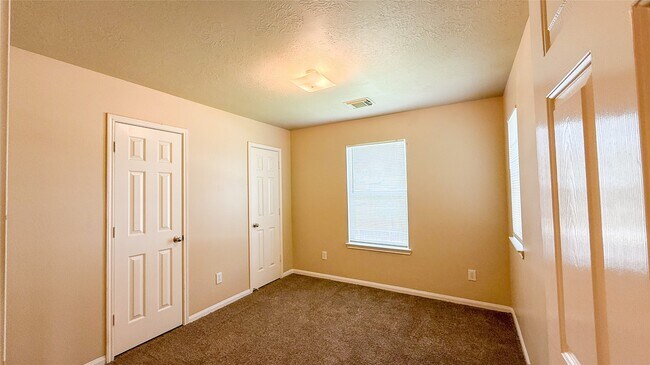 Building Photo - 5127 Prosperity Cir