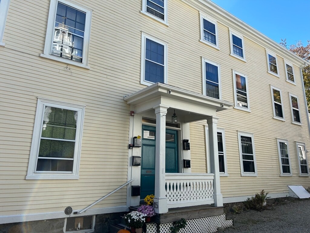 Primary Photo - 45 Washington St