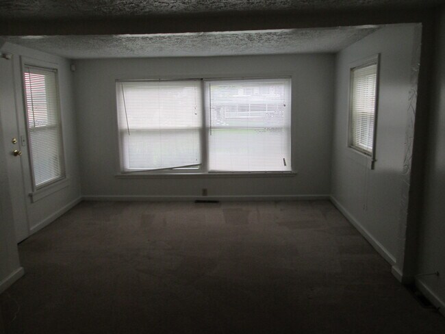 Foto del edificio - 115 E Montrose St