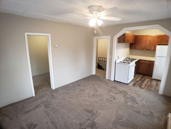 Foto del edificio - 1 Bedroom 1 Bath in a 4-plex