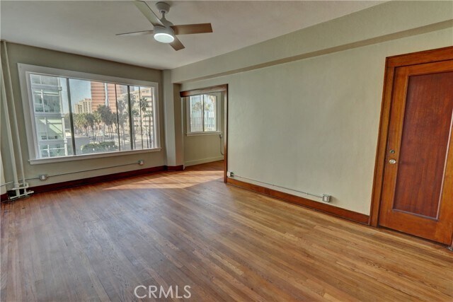 Foto del edificio - 360 W Ocean Blvd