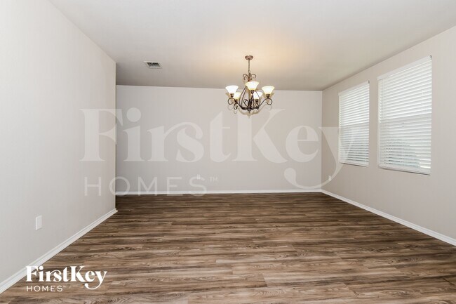 Foto del edificio - 11036 Rankin Dr