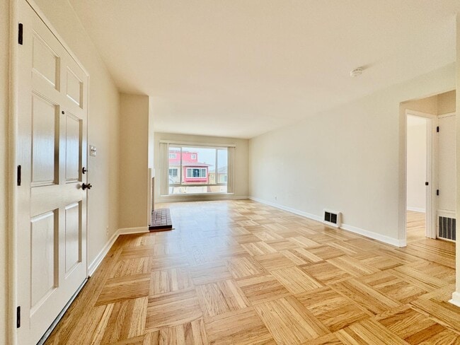 Foto del edificio - 31 Crestview Ave