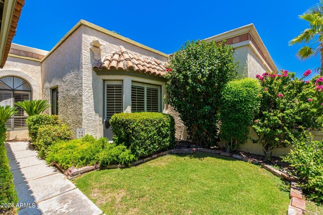 Building Photo - 4850 E Paseo Way