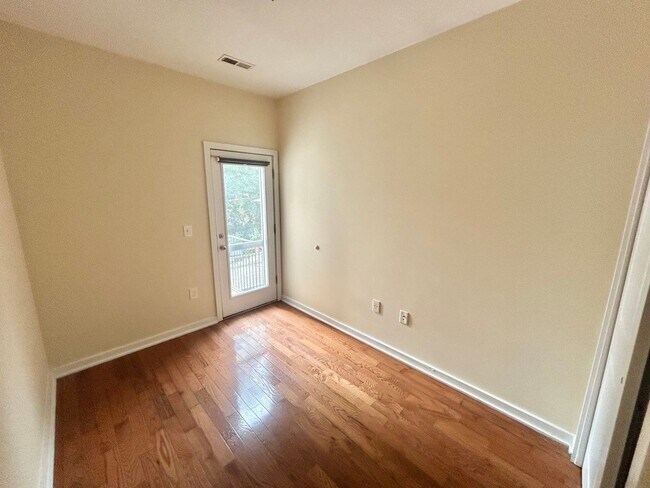 Foto del edificio - 332 N 41st St
