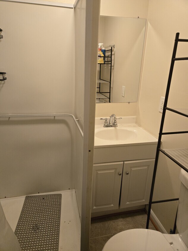 Bathroom - 25 Fairground Ave
