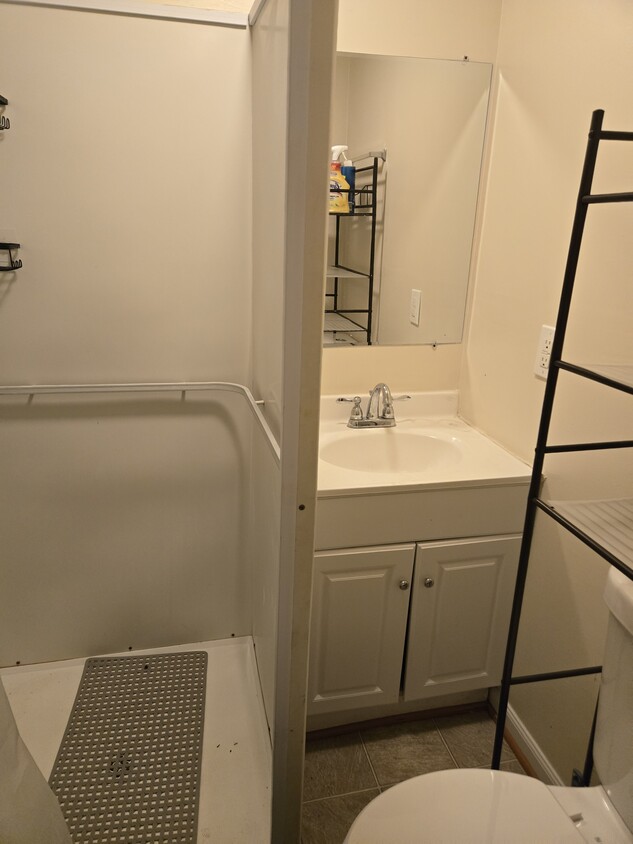 Bathroom - 25 Fairground Ave
